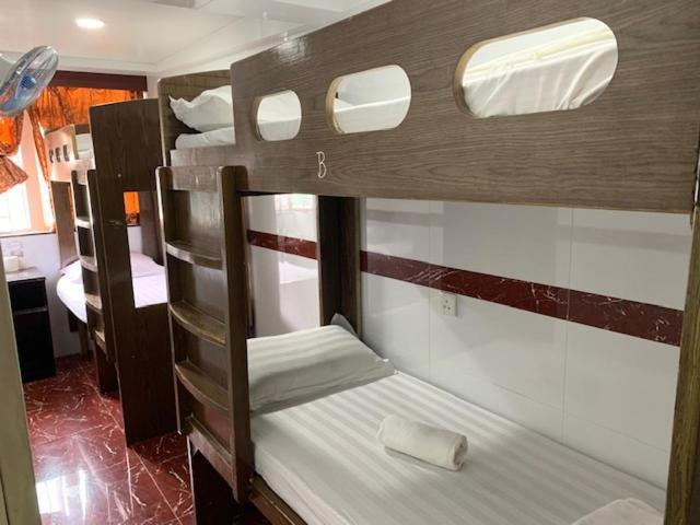 Woodstock Hostel Гонконг Экстерьер фото